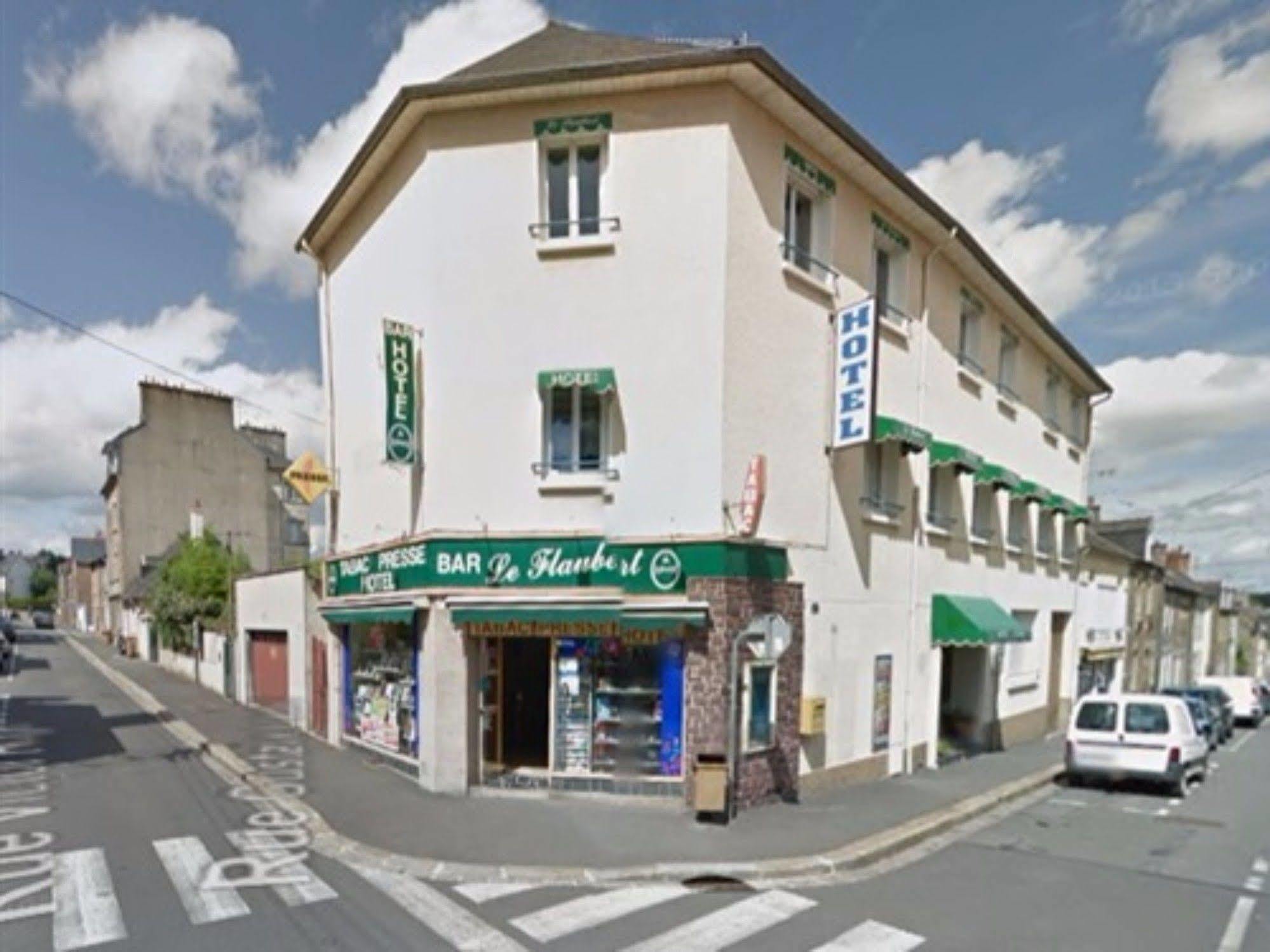 Hotel Le Flaubert Fougeres Bagian luar foto